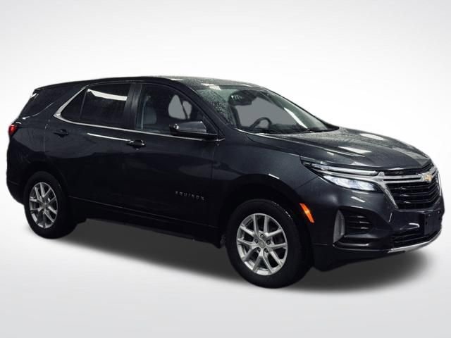 Used 2023 Chevrolet Equinox LT w/ Driver Convenience Package image 4