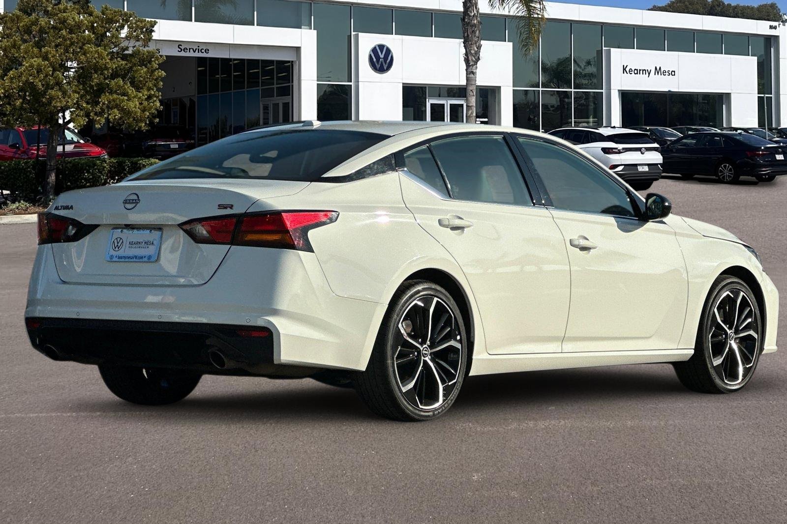 Used 2024 Nissan Altima 2.5 SR image 4