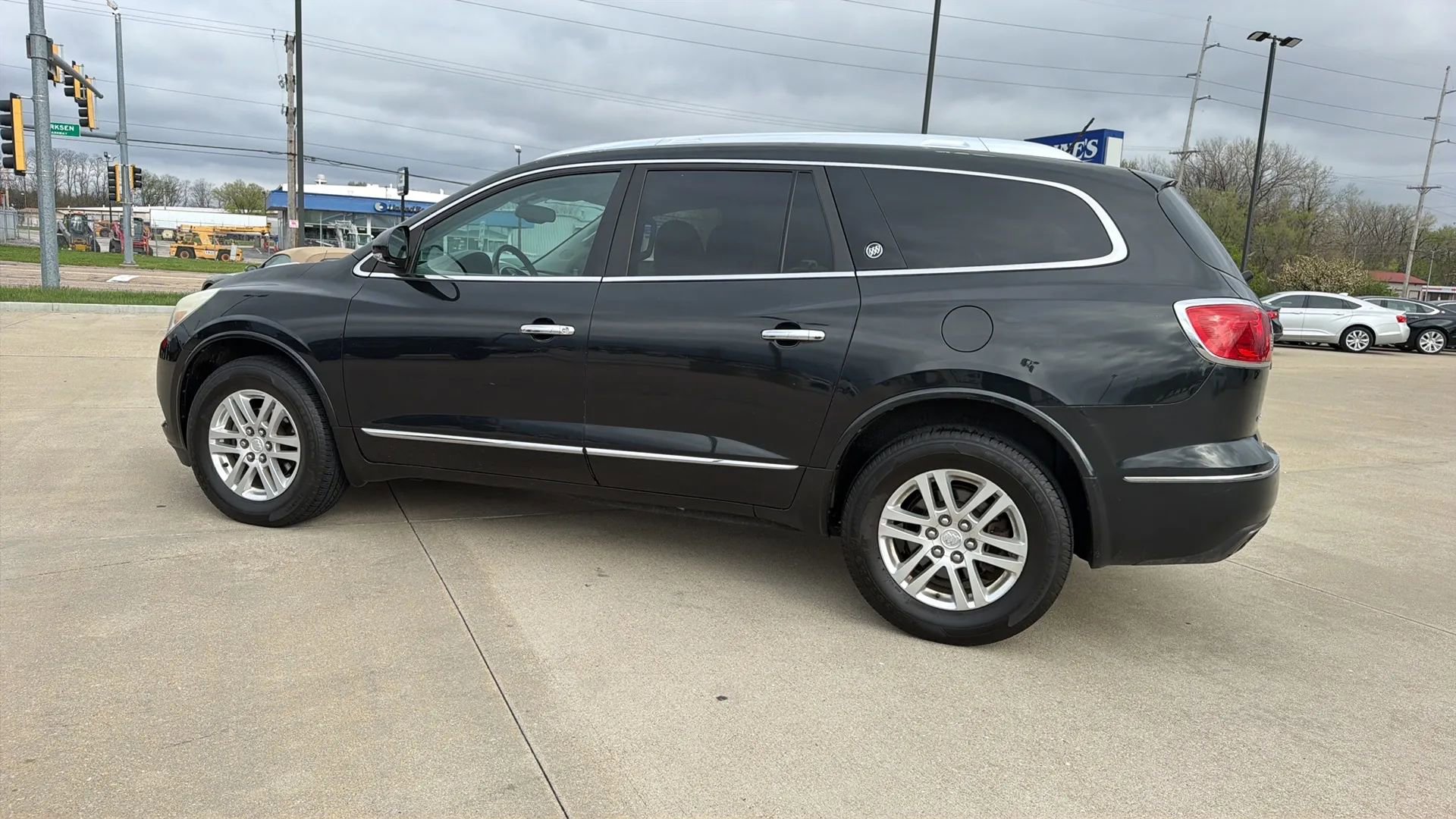 Used 2015 Buick Enclave Convenience FWD image 8