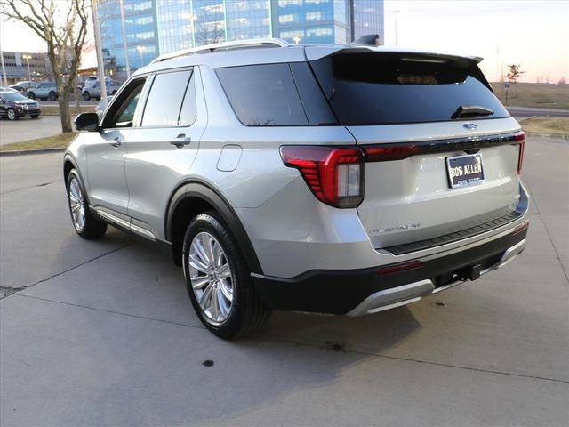 Used 2025 Ford Explorer Platinum w/ LUX Leather Package image 4