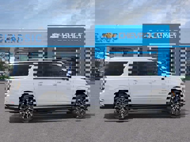 New 2026 Chevrolet Suburban High Country image 5