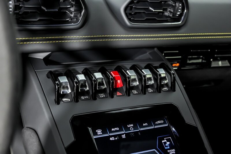 Used 2021 Lamborghini Huracan EVO RWD image 33