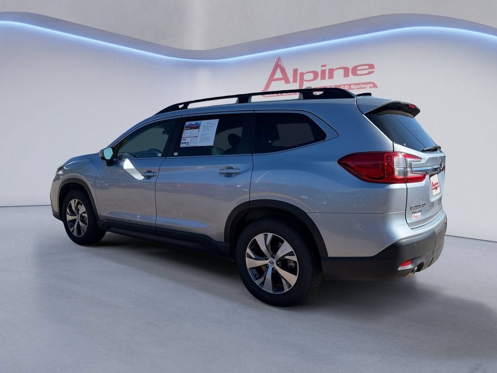 Used 2025 Subaru Ascent Premium AWD/4WD image 3