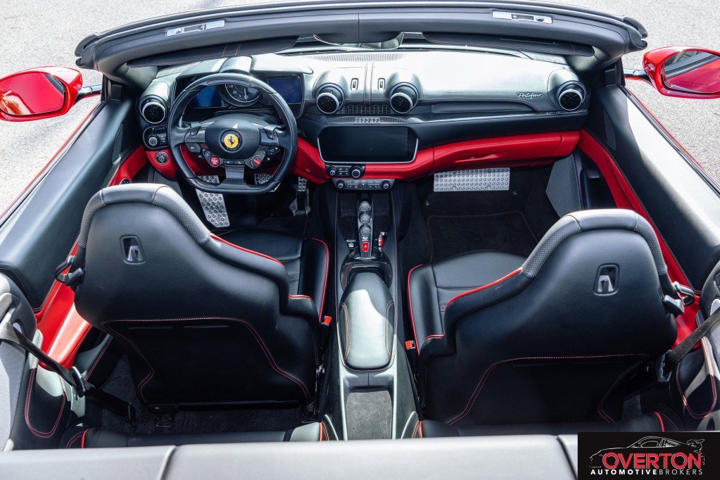 Used 2020 Ferrari Portofino RWD image 25