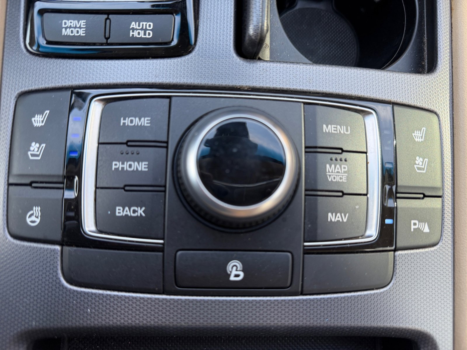 Used 2015 Hyundai Genesis 3.8 w/ Option Group 04 image 31