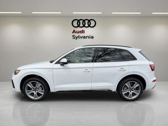 Certified 2025 Audi Q5 2.0T Premium w/ Convenience Plus Package AWD/4WD image 5