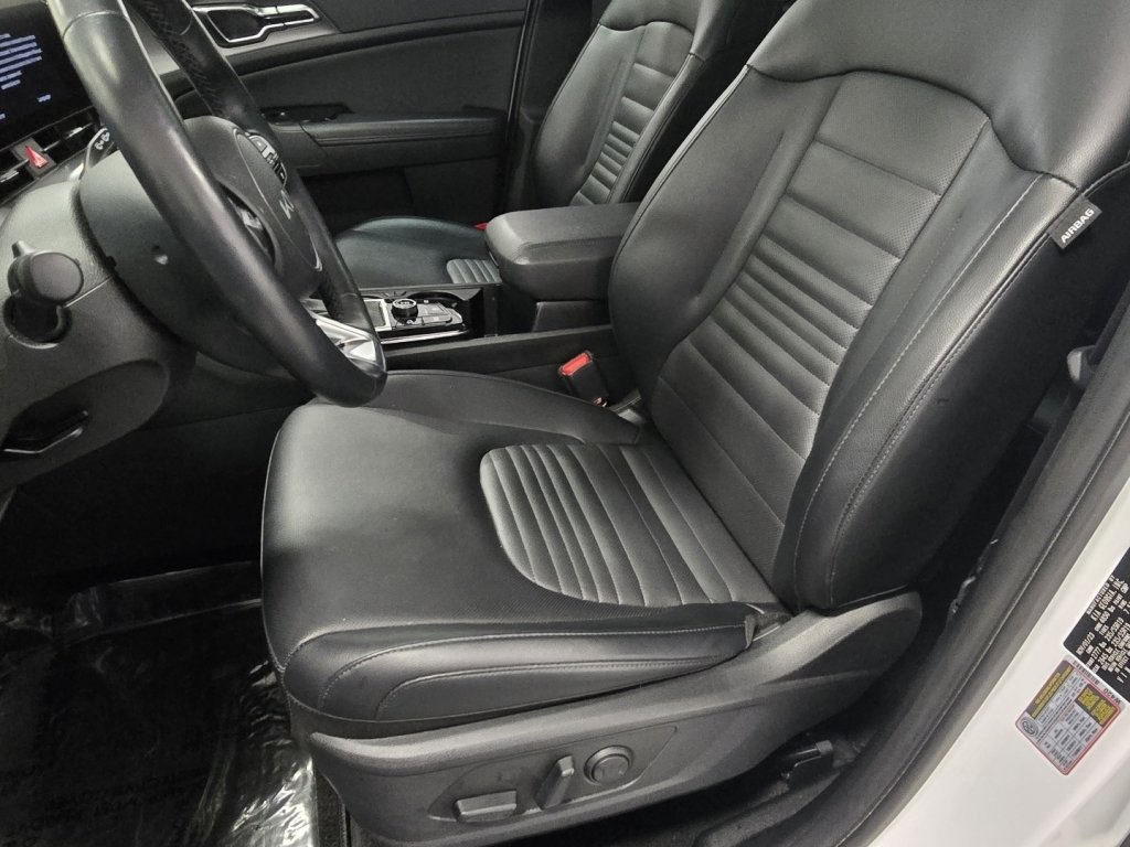 Used 2024 Kia Sportage SX image 25