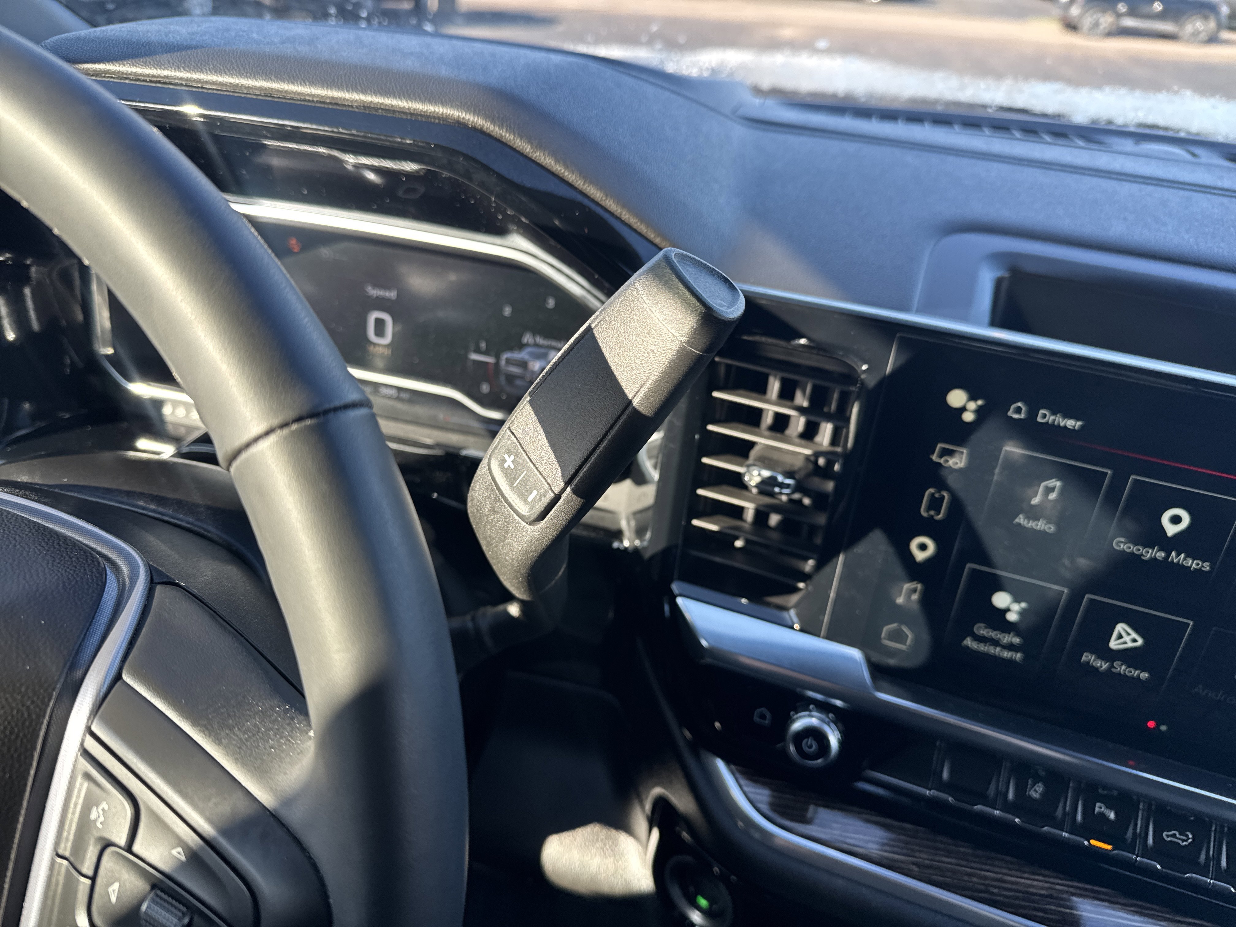 Used 2025 GMC Sierra 2500 SLE w/ SLE Value Package; AWD/4WD image 24