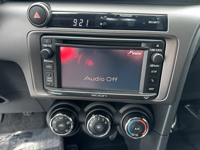 Used 2015 Scion tC image 15