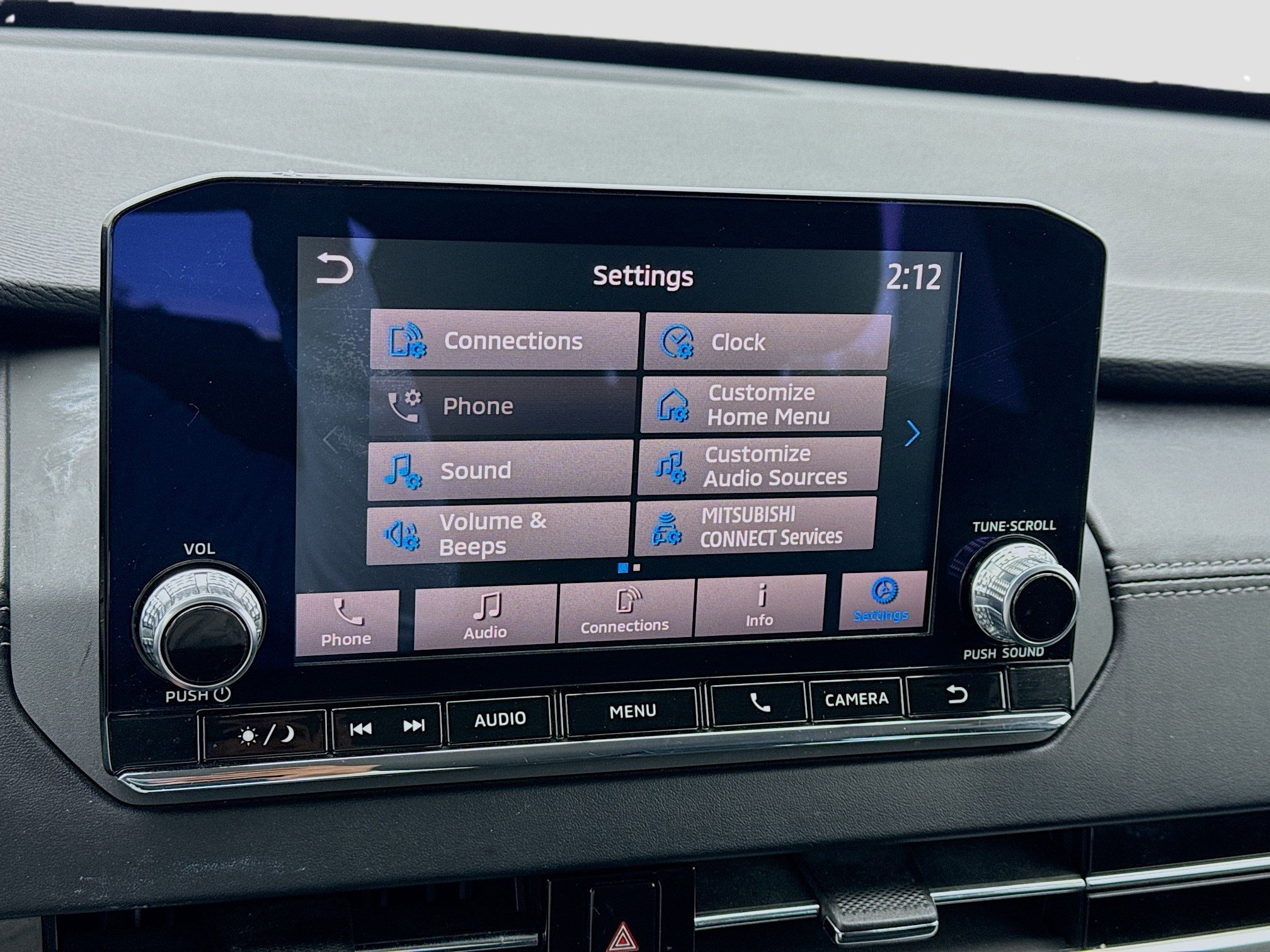 Used 2022 Mitsubishi Outlander ES image 9