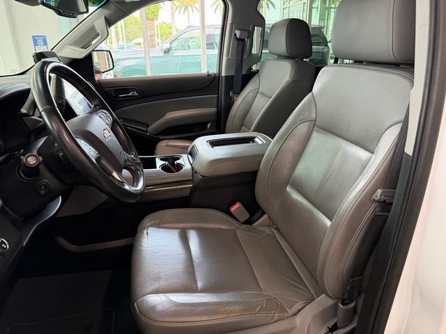 Used 2019 Chevrolet Suburban LT w/ LT Signature Package AWD/4WD image 11