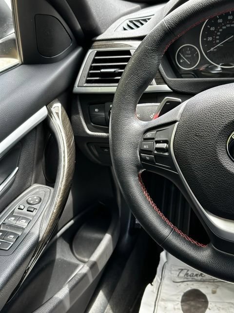 Used 2018 BMW 328d Sedan w/ Premium Package RWD image 25