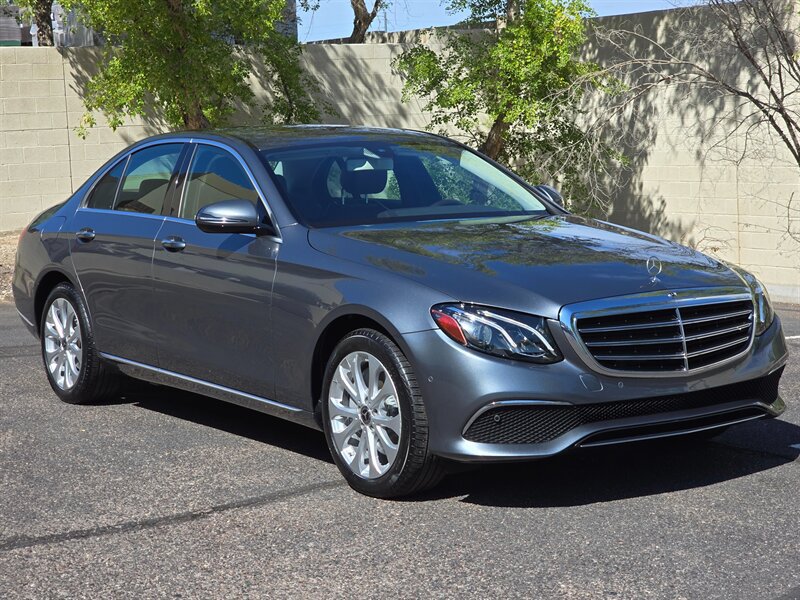 Used 2017 Mercedes-Benz E 300 image 2