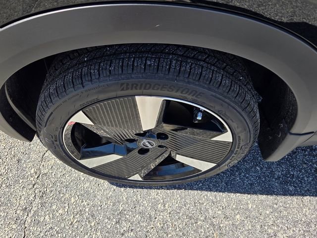 New 2026 Nissan Kicks SR image 18