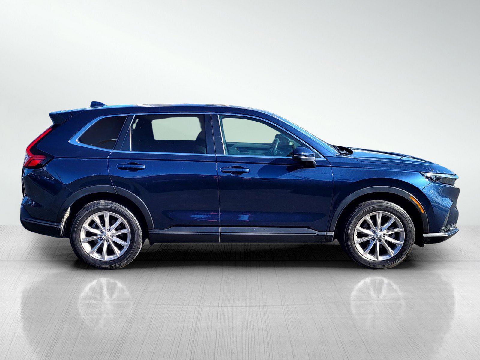 Used 2024 Honda CR-V EX-L image 4