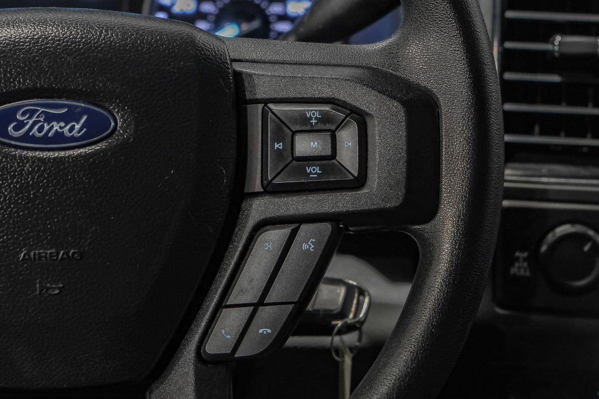 Used 2022 Ford F250 XLT w/ Black Appearance Package AWD/4WD image 17
