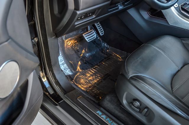 Used 2018 Land Rover Range Rover Evoque HSE Dynamic image 47