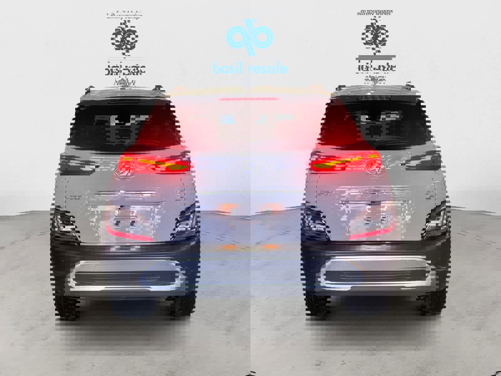 Used 2023 Hyundai Kona Limited w/ Cargo Package image 5