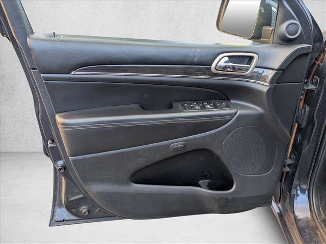 Used 2015 Jeep Grand Cherokee Overland image 13