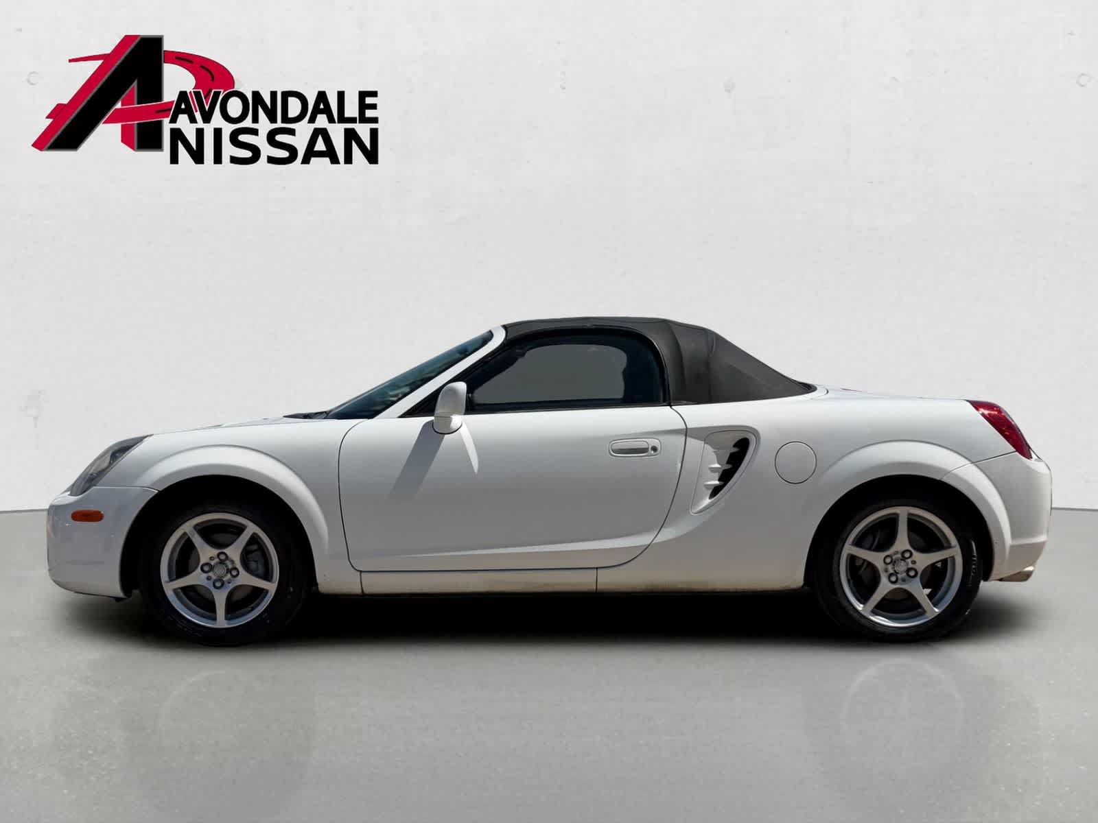 Used 2004 Toyota MR2 RWD image 3