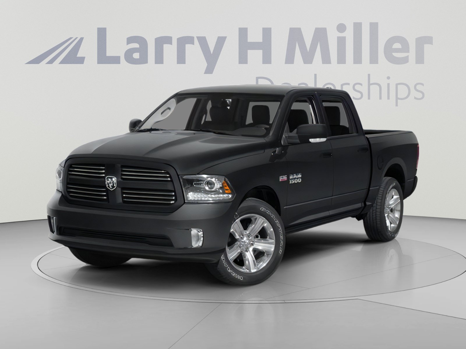 Used 2014 RAM 1500 Laramie w/ Convenience Group AWD/4WD image 2