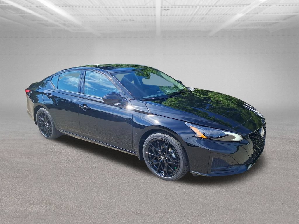 New 2026 Nissan Altima 2.5 SR w/ SR Midnight Edition Package FWD image 8