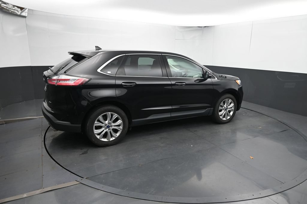 Used 2022 Ford Edge Titanium w/ Equipment Group 301A AWD/4WD image 12