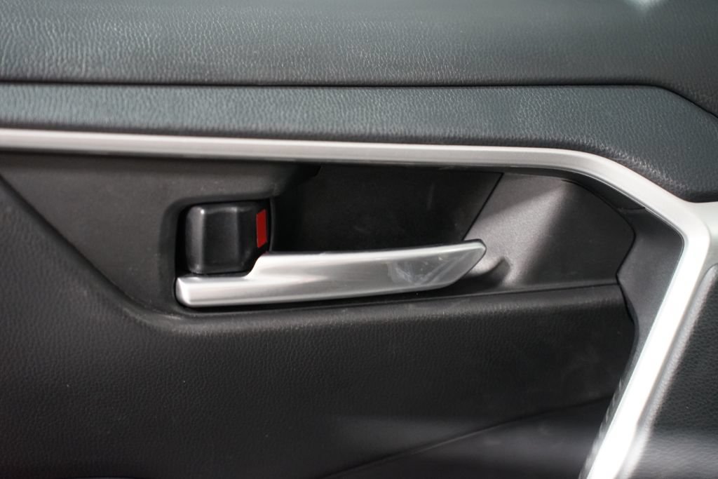 Certified 2023 Toyota RAV4 XLE w/ Convenience Package FWD image 32