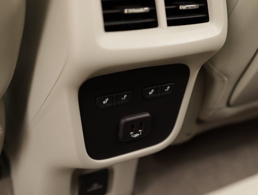 Used 2021 GMC Terrain Denali w/ Denali Premium Package image 30