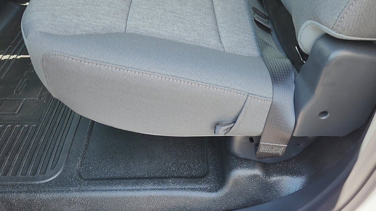 New 2025 Ford F550 4x4 Crew Cab image 23