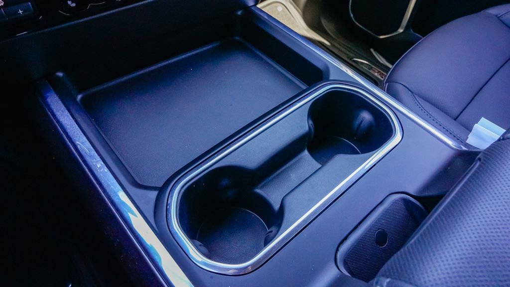 Used 2024 Chevrolet Silverado 2500 LTZ w/ LTZ Plus Package image 20