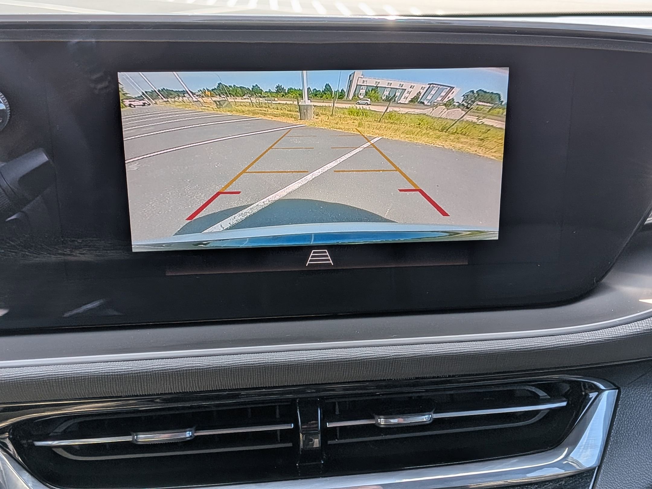 Used 2025 Buick Envista Sport Touring FWD image 23