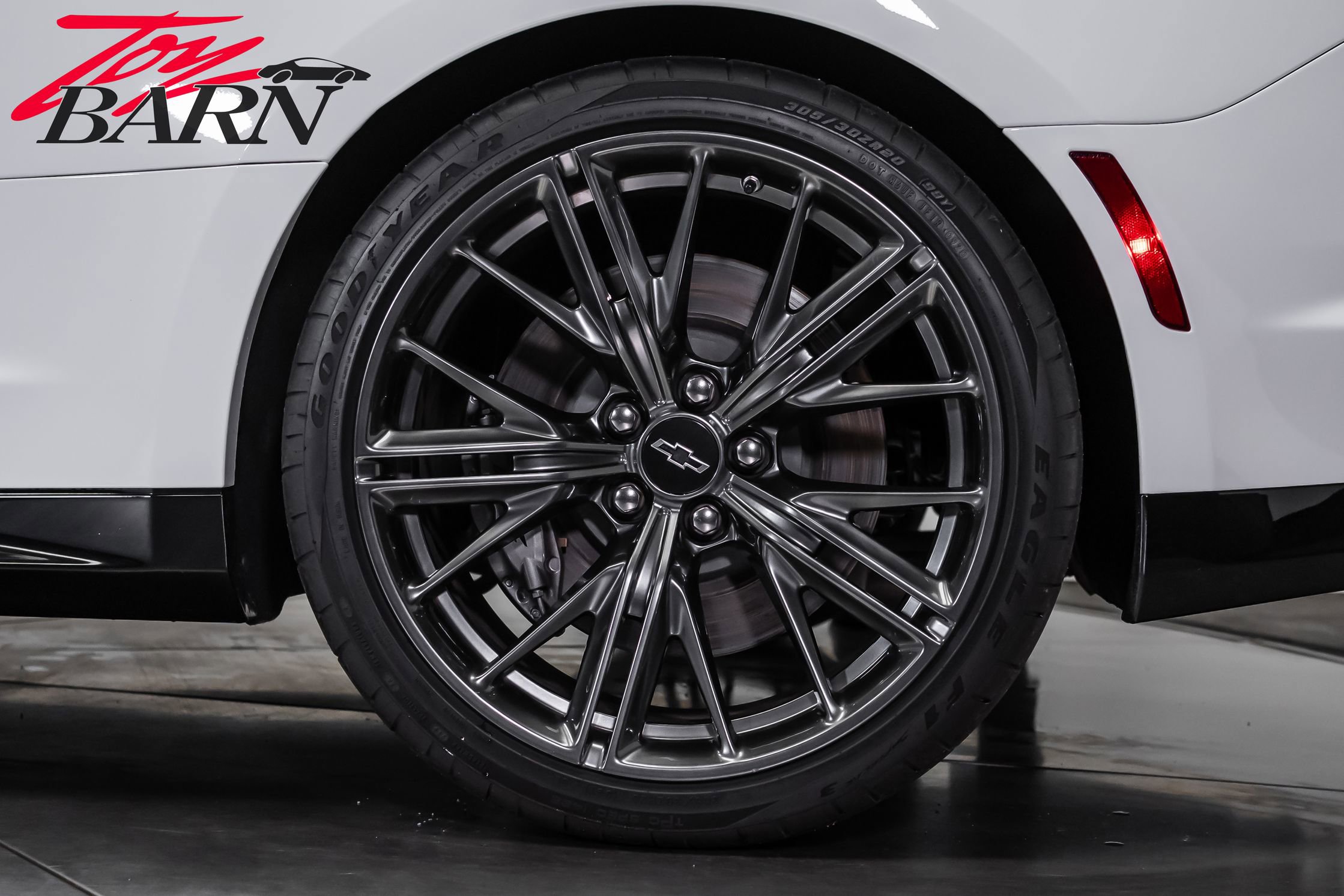 Used 2020 Chevrolet Camaro ZL1 RWD image 20