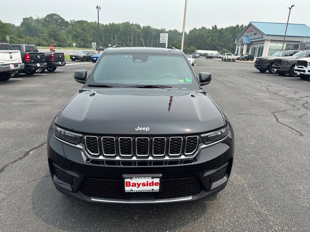 Used 2025 Jeep Grand Cherokee Laredo X w/ Luxury Tech Group I AWD/4WD image 39