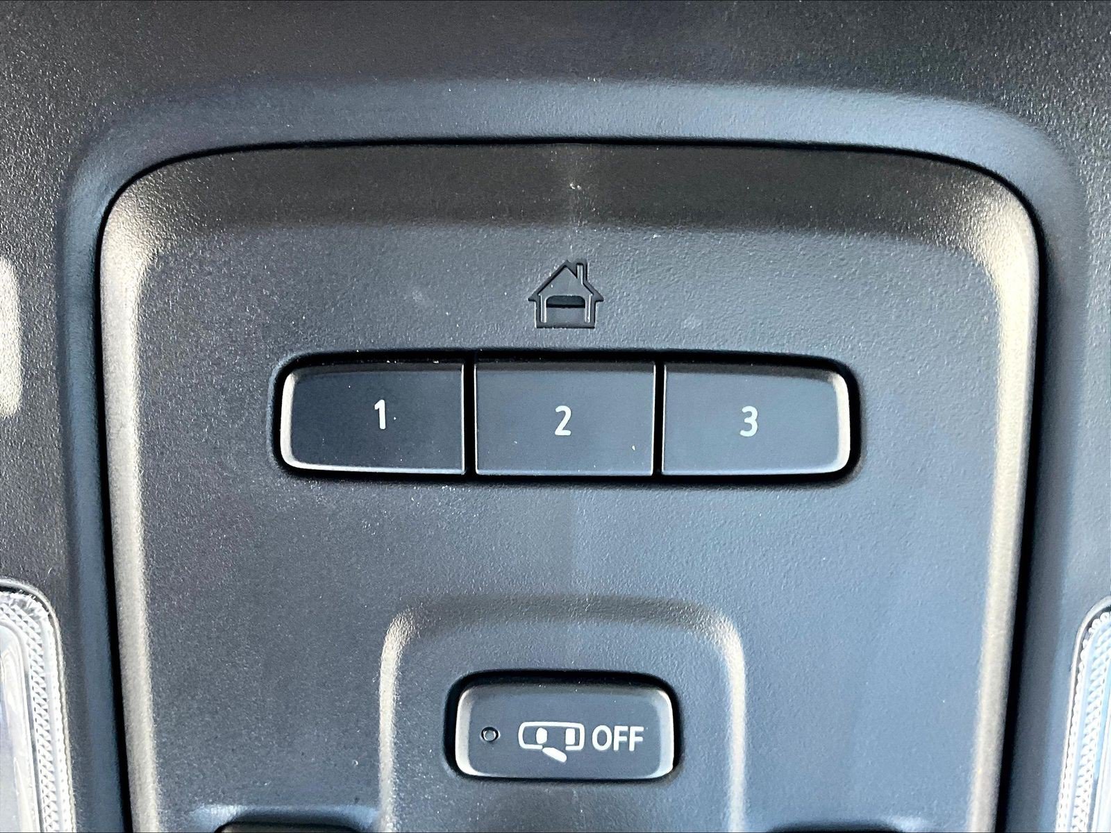 Used 2023 Chevrolet Suburban Premier AWD/4WD image 41
