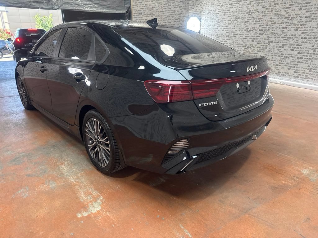 Used 2022 Kia Forte GT-Line w/ GT-Line Premium Package FWD image 5