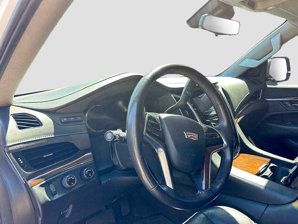 Used 2020 Cadillac Escalade Premium Luxury AWD/4WD image 9