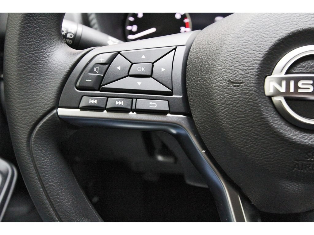 Certified 2025 Nissan Sentra SV FWD image 17