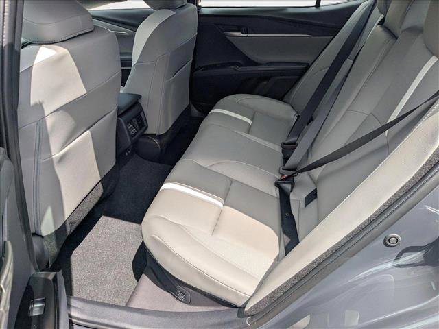 New 2025 Toyota Camry SE image 14