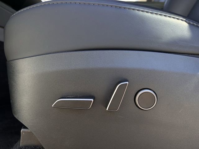 Used 2023 Tesla Model Y Performance image 27