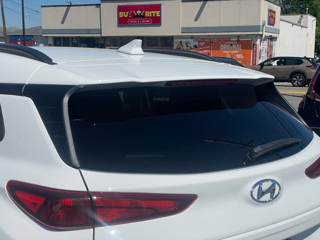 Used 2023 Hyundai Kona SEL w/ Cargo Package AWD/4WD image 28