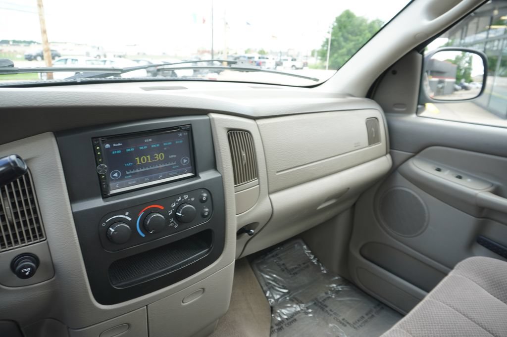Used 2005 Dodge Ram 2500 Truck SLT w/ Trailer Tow Group AWD/4WD image 17