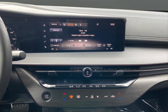 Used 2025 Nissan Murano SV AWD/4WD image 12