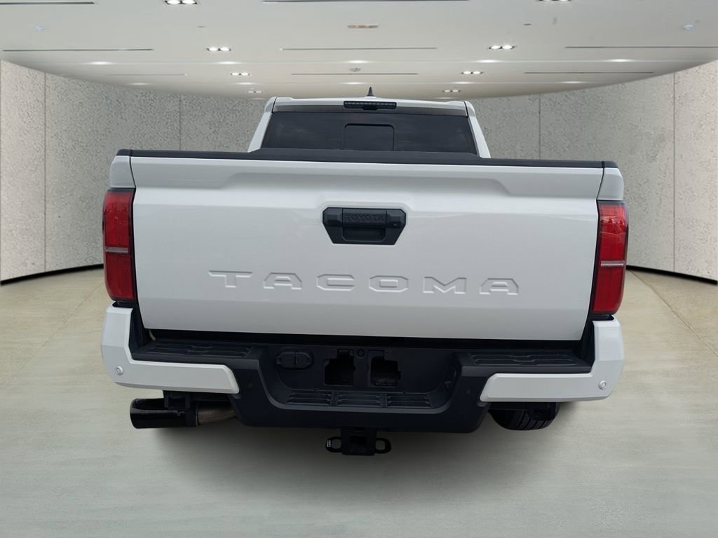 Used 2024 Toyota Tacoma TRD Sport w/ TRD Sport Upgrade Package image 4