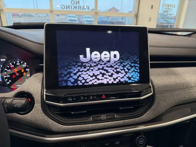 Used 2023 Jeep Compass Latitude w/ Sun and Sound Group image 20