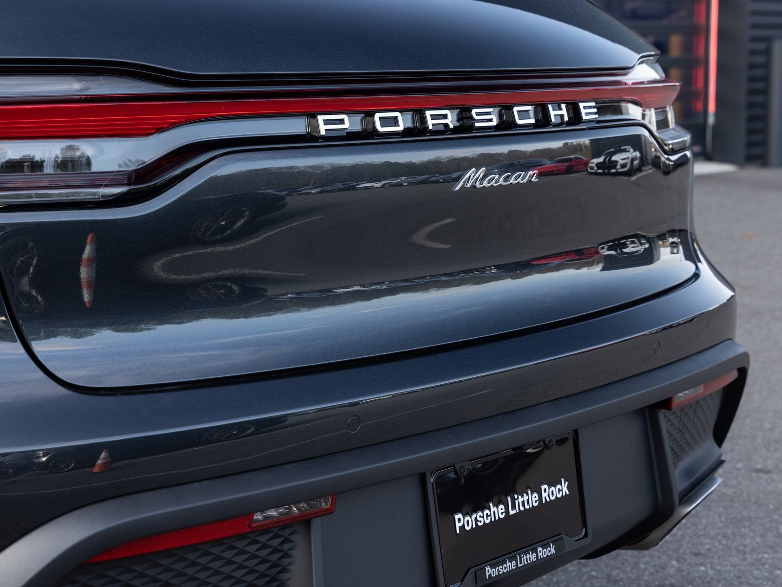 New 2026 Porsche Macan AWD/4WD image 12