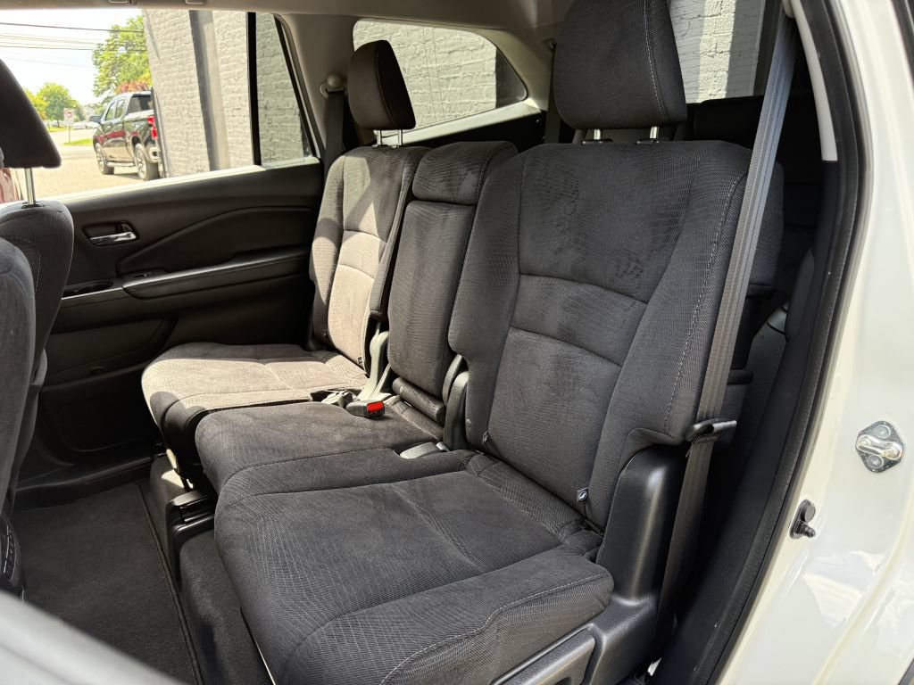 Used 2018 Honda Pilot EX image 19