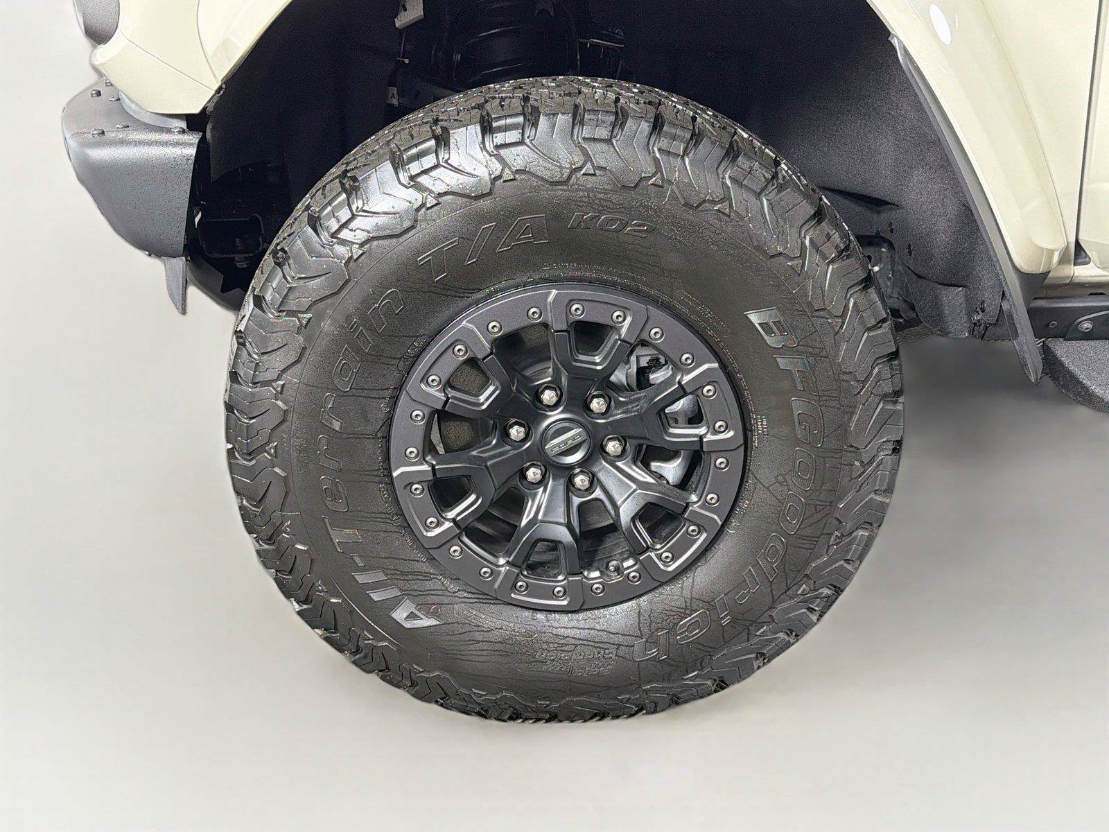 Used 2025 Ford Bronco Raptor AWD/4WD image 34