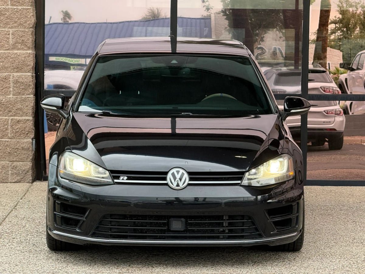 Used 2017 Volkswagen Golf R 4-Door AWD/4WD image 19
