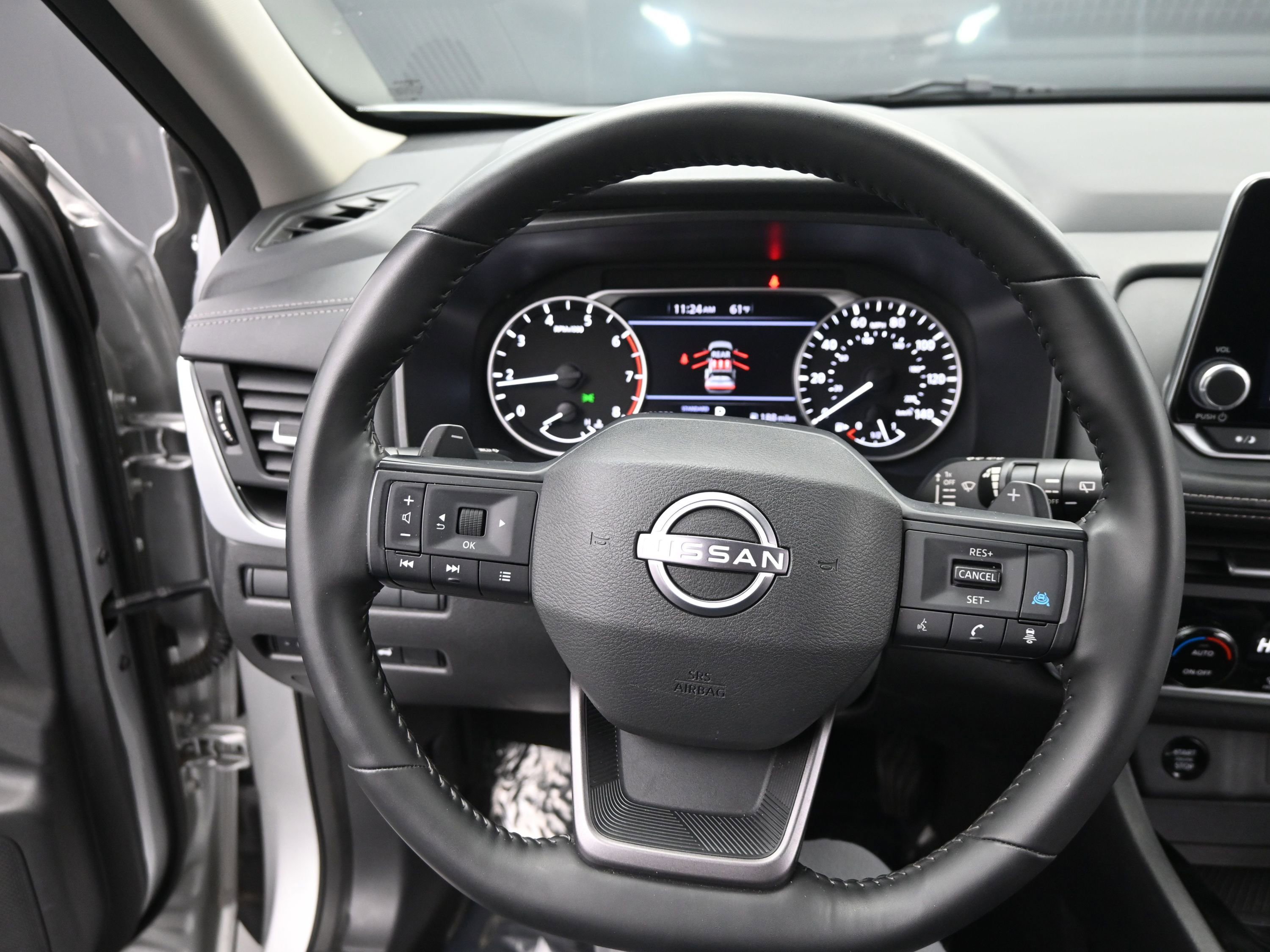 Used 2025 Nissan Rogue SV image 19